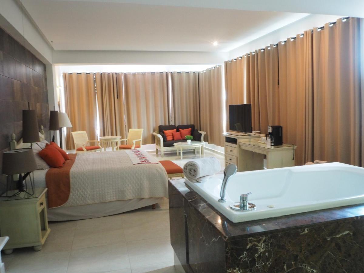 Suite espaciosa en COLIBRI Playa del Carmen Exterior foto